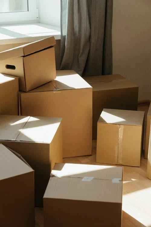 International moving – packed boxes